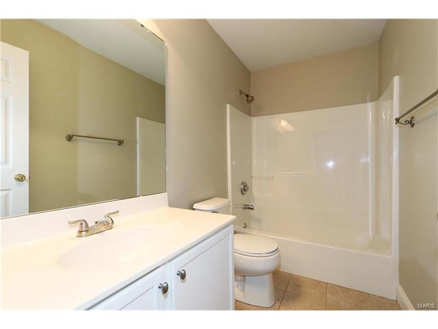 16716 Hickory Crest Dr, Wildwood, MO 63011 photo 8