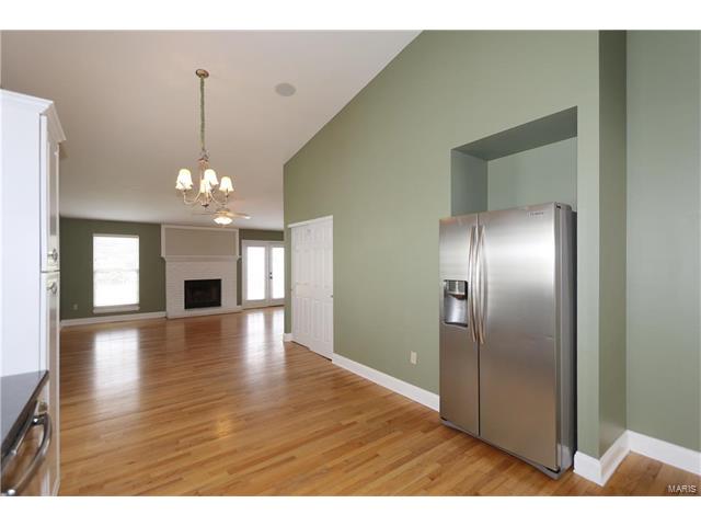 16716 Hickory Crest Dr, Wildwood, MO 63011 photo 5