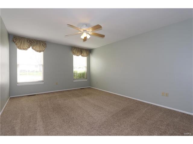 16716 Hickory Crest Dr, Wildwood, MO 63011 photo 9