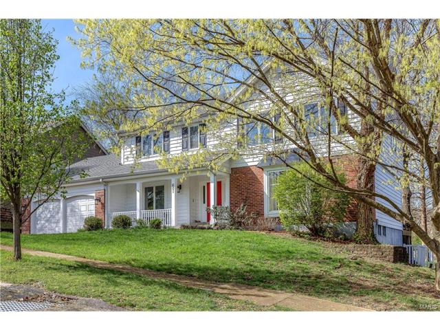 601 Huntley Heights Dr, Ballwin, MO 63021 photo 2