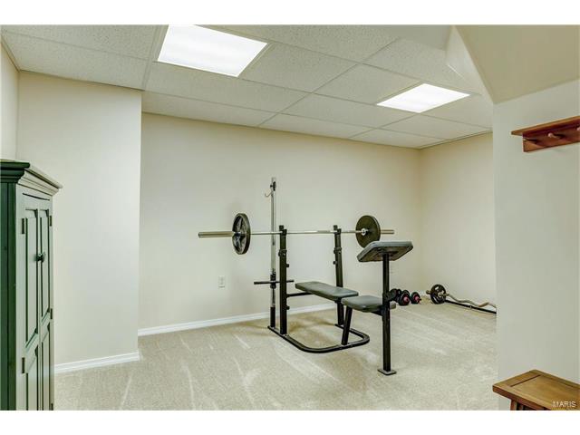 601 Huntley Heights Dr, Ballwin, MO 63021 photo 39