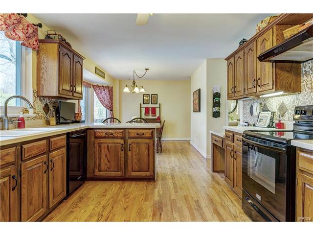 601 Huntley Heights Dr, Ballwin, MO 63021 photo 16