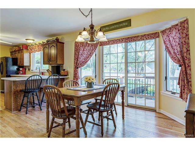 601 Huntley Heights Dr, Ballwin, MO 63021 photo 12