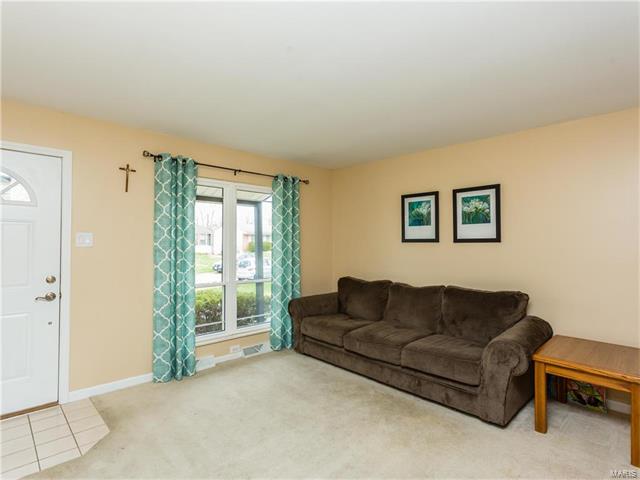 2311 Viminal, Fenton, MO 63026 photo 2