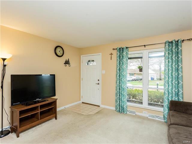 2311 Viminal, Fenton, MO 63026 photo 3