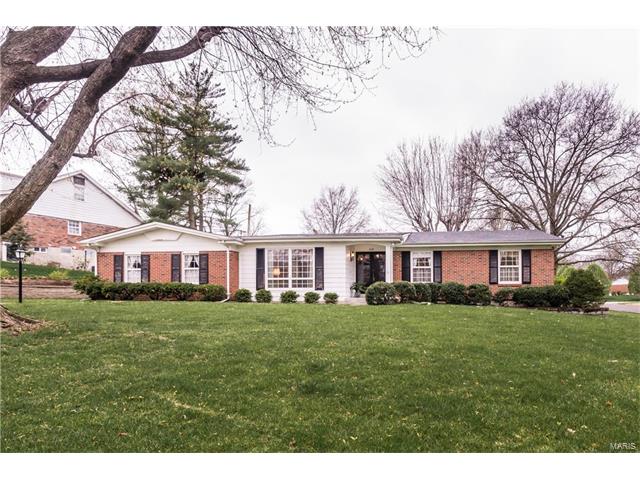 339 Greenbriar Ln, Ballwin, MO 63011 photo 1