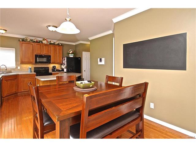 233 Spring Borough Dr, O'fallon, MO 63368 photo 8