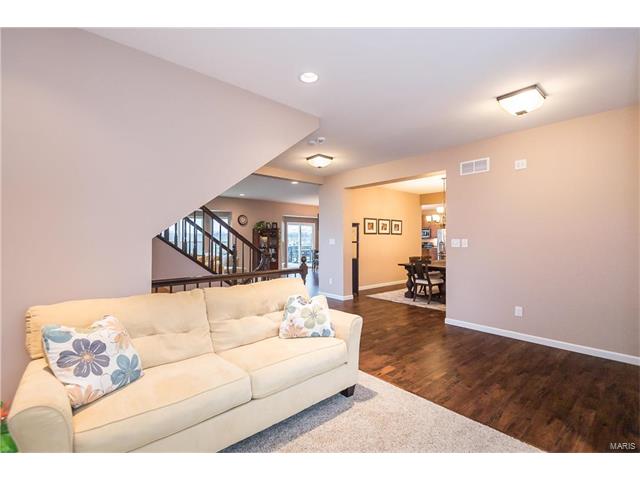 1271 Arbor Summit Dr, Ballwin, MO 63021 photo 5