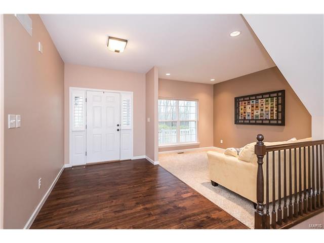 1271 Arbor Summit Dr, Ballwin, MO 63021 photo 3