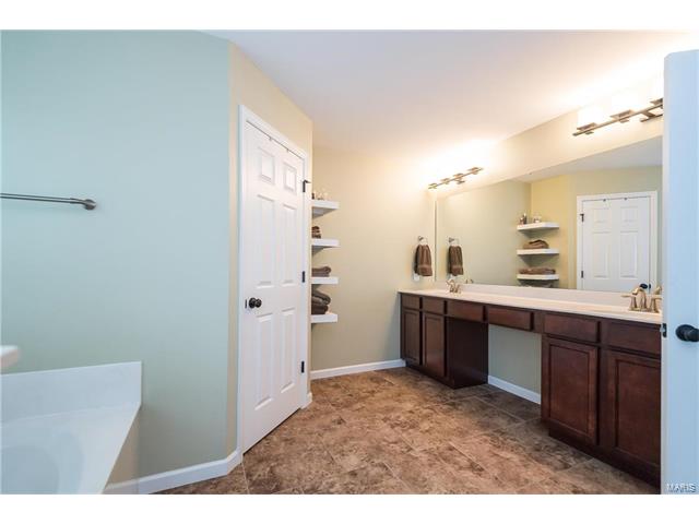 1271 Arbor Summit Dr, Ballwin, MO 63021 photo 32
