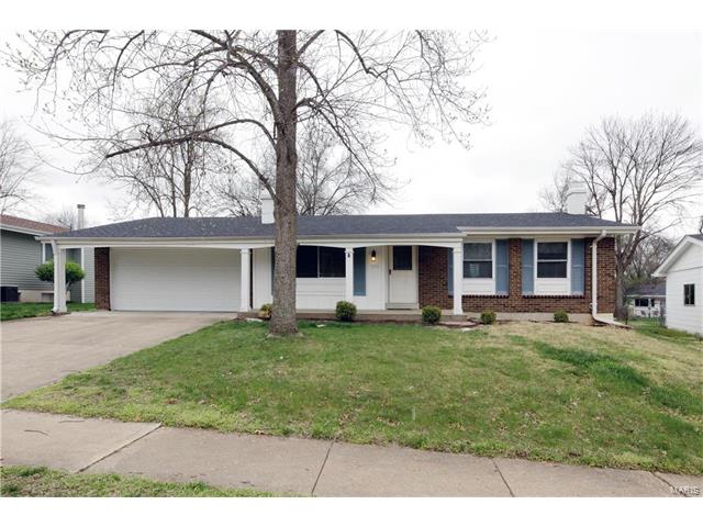 577 Goldwood Dr, Ballwin, MO 63021 photo 1