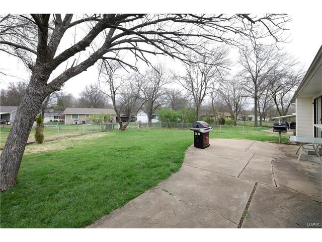 577 Goldwood Dr, Ballwin, MO 63021 photo 12