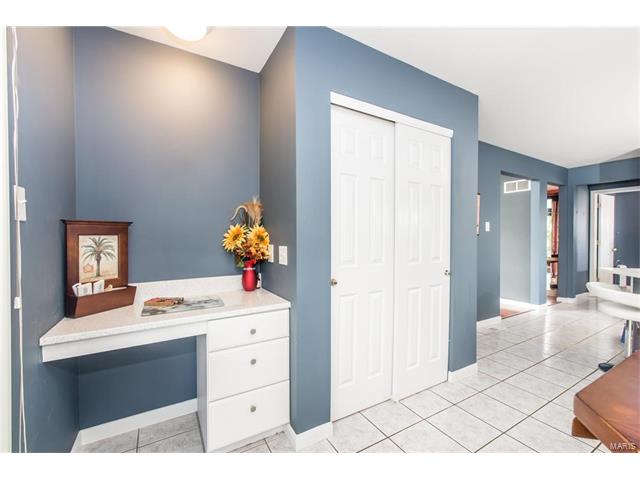 5664 Wrenwyck Pl, Weldon Spring, MO 63304 photo 12