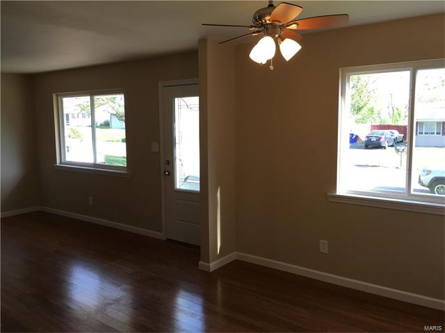212 Drewel Ct, Eureka, MO 63025 photo 8