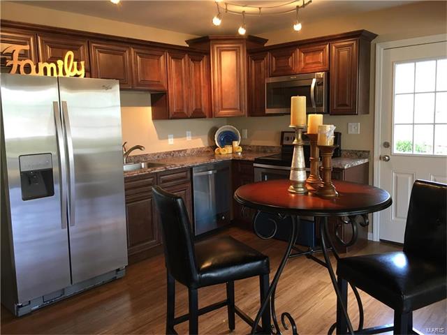 212 Drewel Ct, Eureka, MO 63025 photo 2