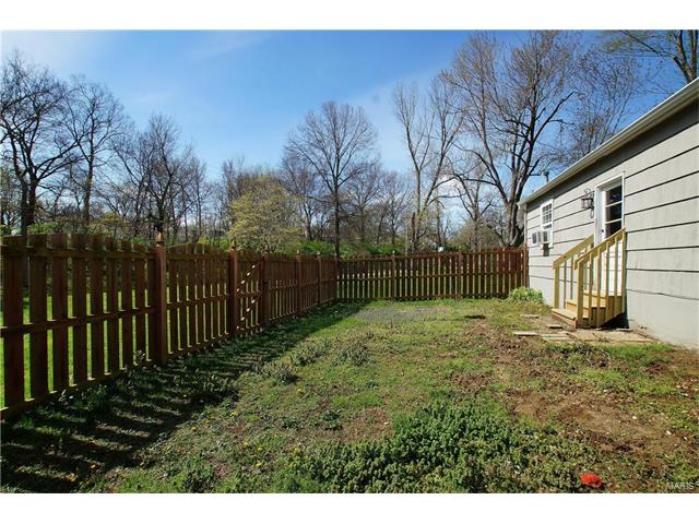 914 Kent Ct, Ballwin, MO 63011 photo 39