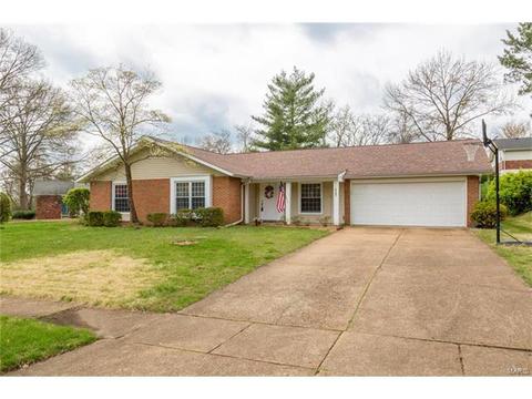 427 Brass Lamp Dr, Ballwin, MO 63011 photo 2