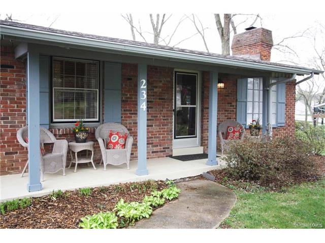 234 Saint Marys Dr, Ballwin, MO 63021 photo 2