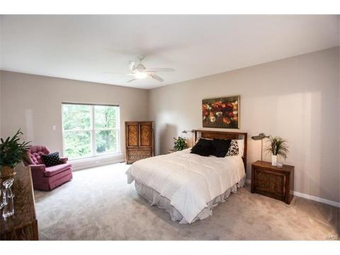 1747 Carman Ridge Ct, Ballwin, MO 63021 photo 13