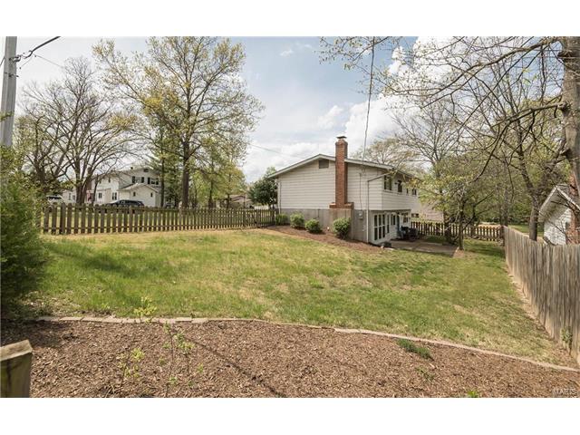 1107 Briarhurst Dr, Ballwin, MO 63021 photo 18