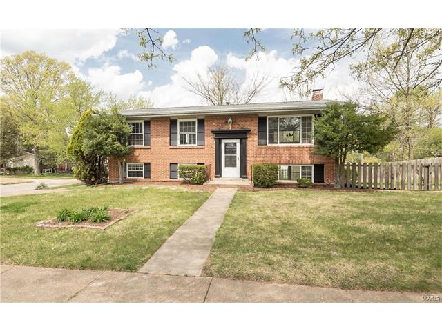 1107 Briarhurst Dr, Ballwin, MO 63021 photo 22