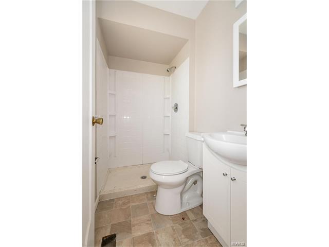 1107 Briarhurst Dr, Ballwin, MO 63021 photo 10