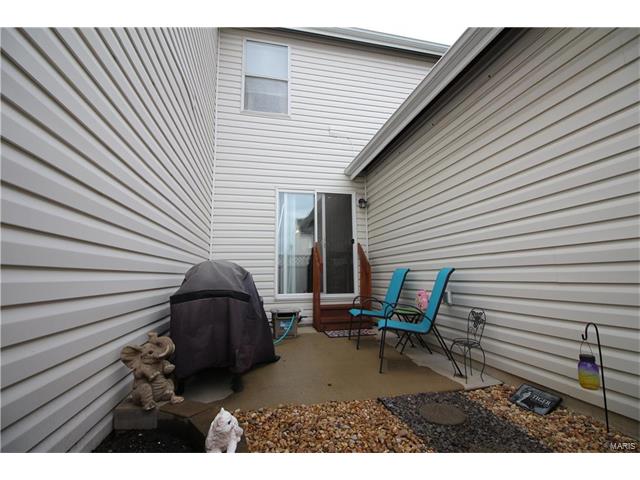 724 Hyde Dr, O'fallon, MO 63366 photo 17