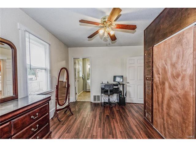217 E Holden Ave, Saint Louis, MO 63125 photo 16
