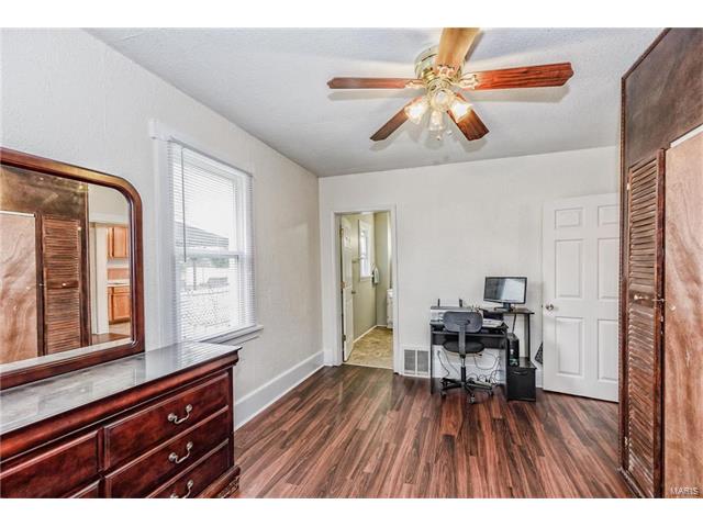 217 E Holden Ave, Saint Louis, MO 63125 photo 17
