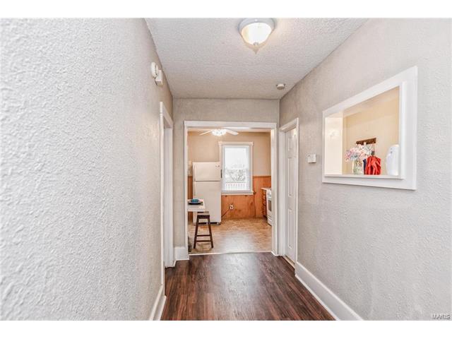 217 E Holden Ave, Saint Louis, MO 63125 photo 9