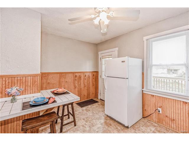 217 E Holden Ave, Saint Louis, MO 63125 photo 4