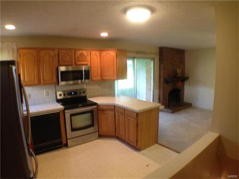 1 Timberstone Ct, Ballwin, MO 63021 photo 8