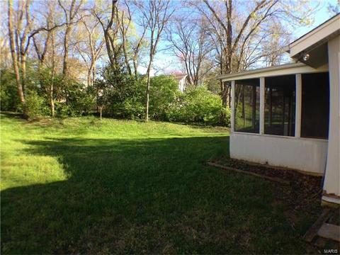 1 Timberstone Ct, Ballwin, MO 63021 photo 4