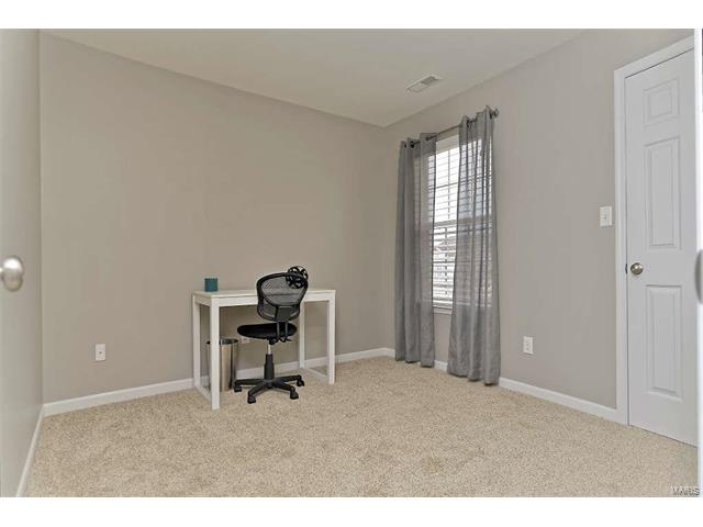 326 Wild Oak Dr, O'fallon, MO 63368 photo 22