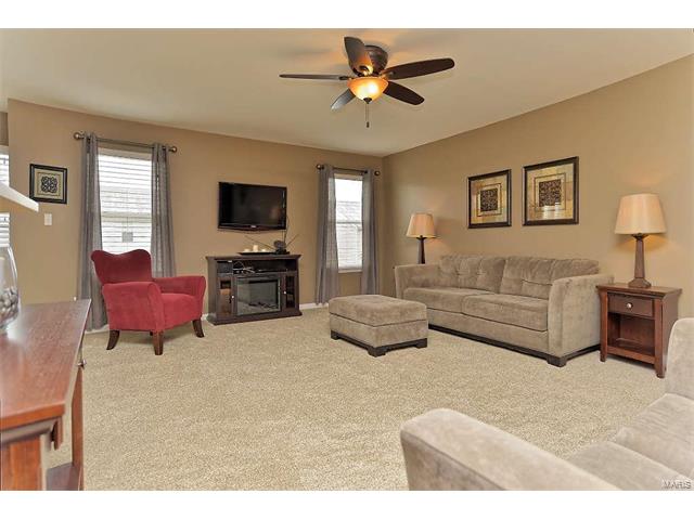 326 Wild Oak Dr, O'fallon, MO 63368 photo 6