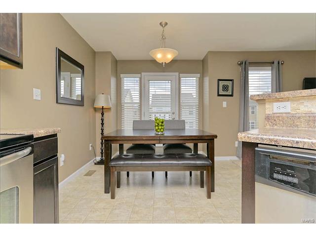 326 Wild Oak Dr, O'fallon, MO 63368 photo 10
