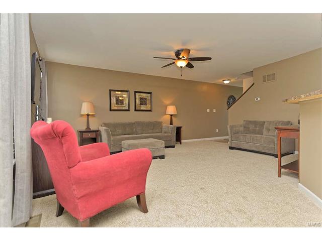 326 Wild Oak Dr, O'fallon, MO 63368 photo 8