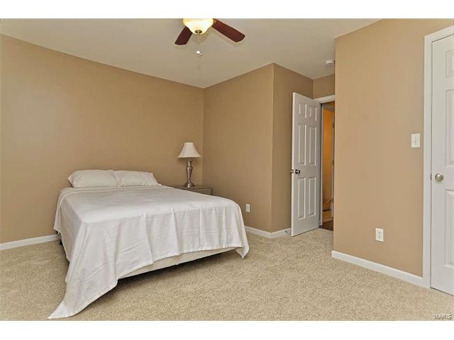 326 Wild Oak Dr, O'fallon, MO 63368 photo 19