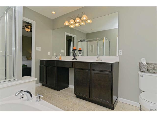 326 Wild Oak Dr, O'fallon, MO 63368 photo 18