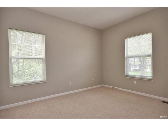 816 Hanna Ct, Ballwin, MO 63021 photo 19