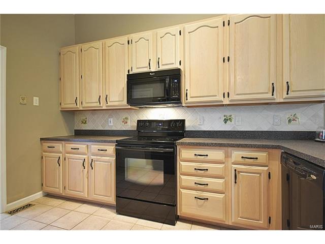 816 Hanna Ct, Ballwin, MO 63021 photo 15