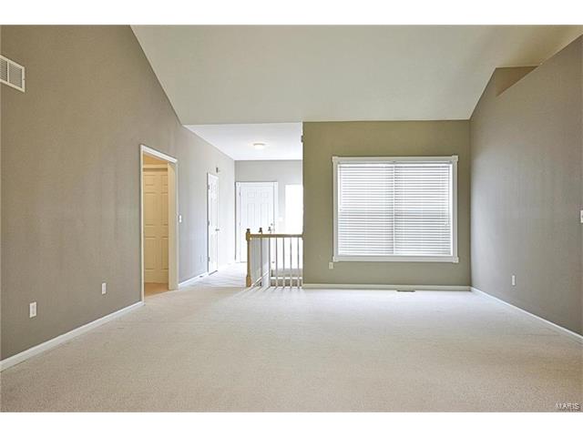 816 Hanna Ct, Ballwin, MO 63021 photo 7