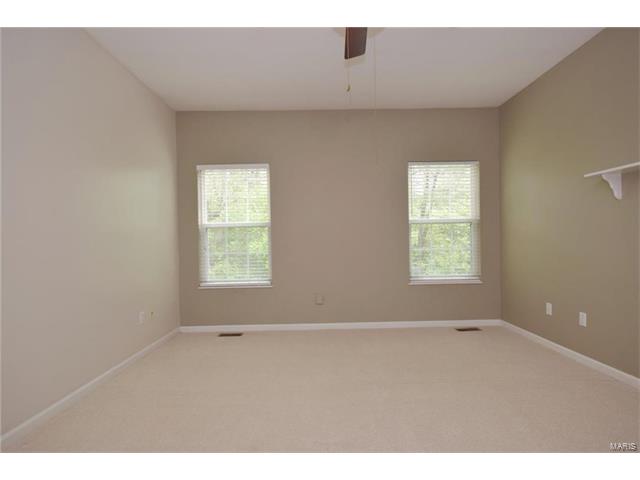 816 Hanna Ct, Ballwin, MO 63021 photo 20