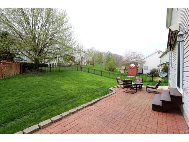 391 Buckhurst Dr, Ballwin, MO 63021 photo 32