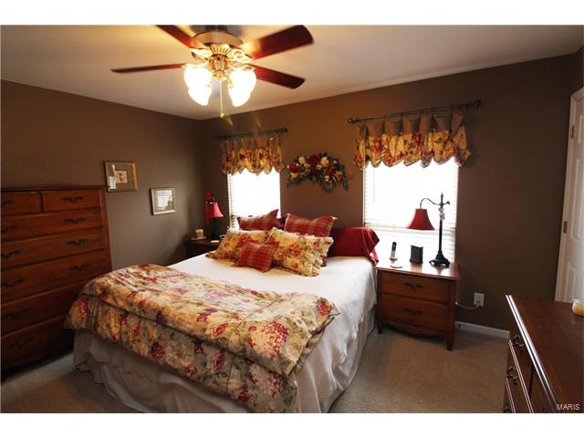 407 Parkview Place Dr, Ellisville, MO 63021 photo 8
