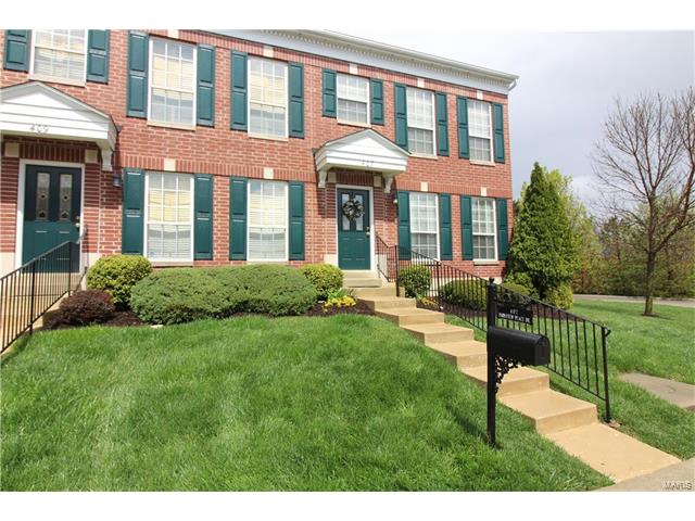 407 Parkview Place Dr, Ellisville, MO 63021 photo 1