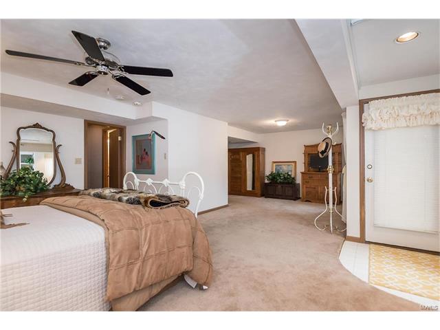 1264 Meadow Knoll Ct, Ballwin, MO 63021 photo 26