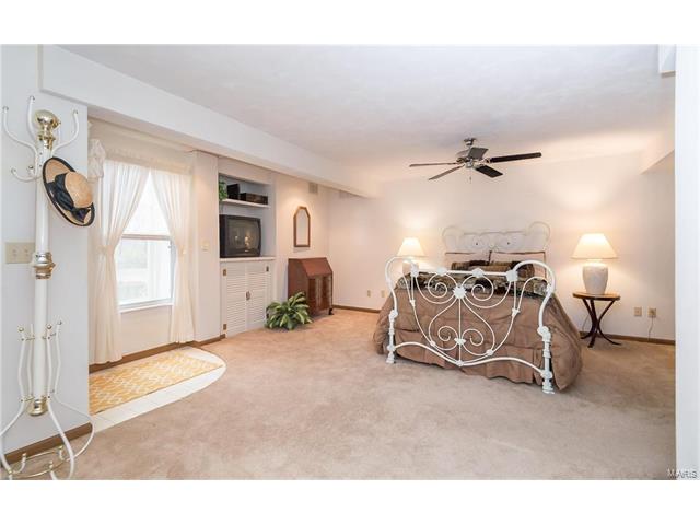 1264 Meadow Knoll Ct, Ballwin, MO 63021 photo 25