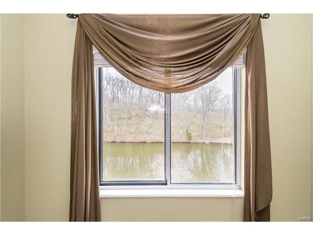 1264 Meadow Knoll Ct, Ballwin, MO 63021 photo 23