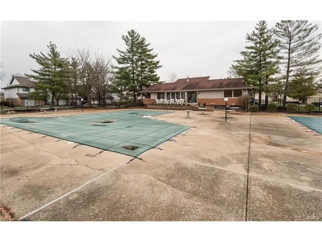 1264 Meadow Knoll Ct, Ballwin, MO 63021 photo 33